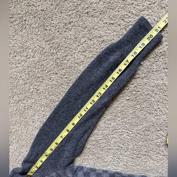 CUTE Halogen Gray Checkered Cashmere Cardigan, S (Tag Reads M) - Picture 6 of 10